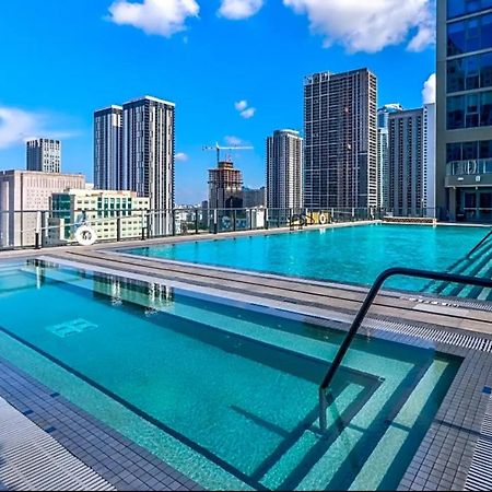 Luxurious King Bed Suite In Downtown Маямі Екстер'єр фото